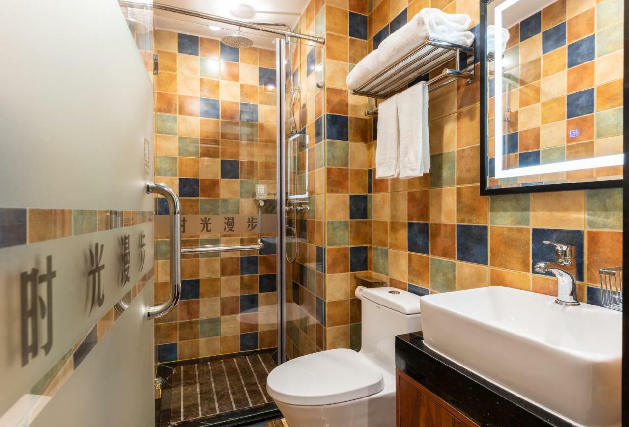 Nostalgia Hotel Near Prince Gong'S Mansion- Beihai Park, Tian'Anmen Square, Nanluoguxiang Hutong, Huguosi Hutong Snack Street, 5 Minutes Walk Away From Ping'Anli Subway Station, Free Ice Cream And Laundry Service,English Communication Well Beijing Luaran gambar